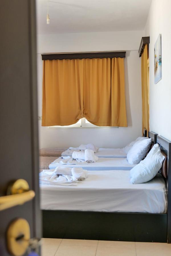 Verano Hotel Saranda Extérieur photo
