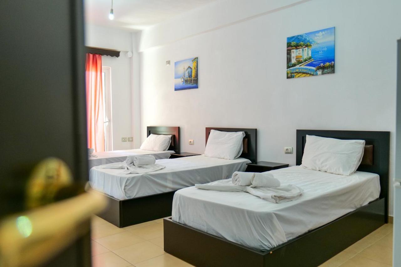 Verano Hotel Saranda Extérieur photo