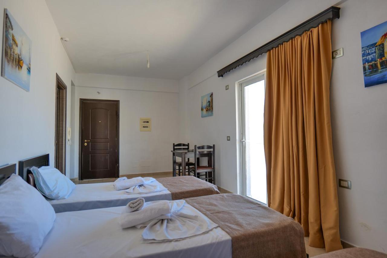 Verano Hotel Saranda Extérieur photo