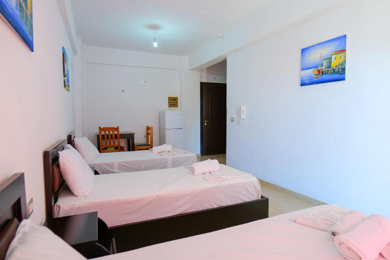 Verano Hotel Saranda Extérieur photo